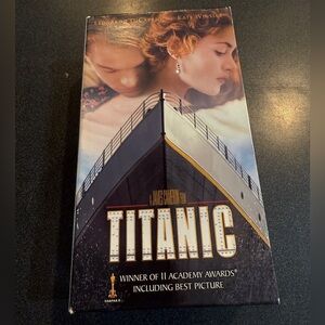 Titanic (Black) Movie VHS Tape